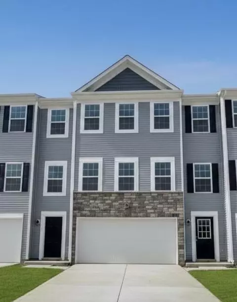 160 Dusky Willow Dr, Reynoldsburg, OH 43068