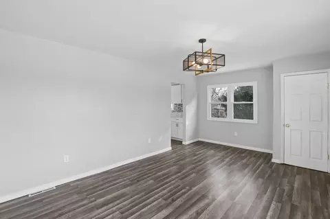 Living - 5684 Olive Rd, Franklin, OH 45005 photo 3 of 3