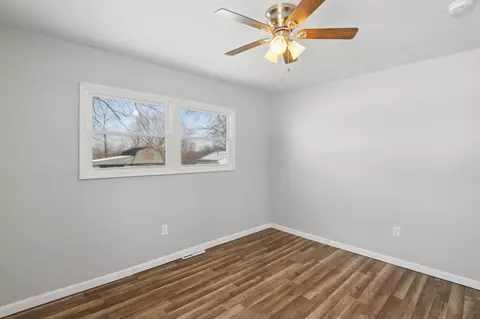 Bedroom - 5684 Olive Rd, Franklin, OH 45005 photo 3 of 8