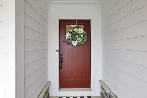 Entry Way - 748 Wharncliff Loop, Pickerington, OH 43147 photo 1 of 4