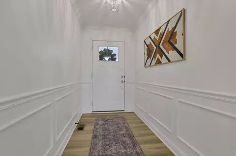 Entry Way - 748 Wharncliff Loop, Pickerington, OH 43147 photo 2 of 4