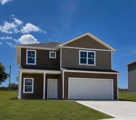 3854 Leasure Farms Dr, Zanesville, OH 43701