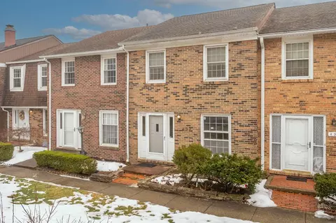496 Clairbrook Ave #JC13, Columbus, OH 43228