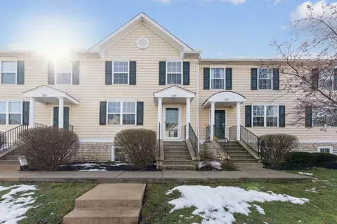 7255 Colonial Affair Dr #14, New Albany, OH 43054