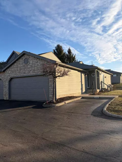 5698 Blendon Place Dr #74E, Columbus, OH 43230