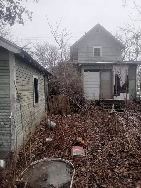 Exterior - 329 Mound St, Marion, OH 43302 photo 3 of 3