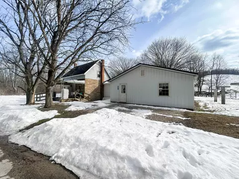 18474 Frampton Rd, Frazeysburg, OH 43822