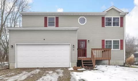 153 Northern Spy Dr, Howard, OH 43028