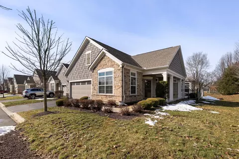 6798 Garden View Dr, Westerville, OH 43082