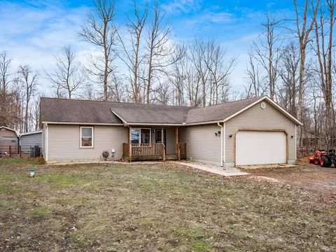 Exterior - 7755 W State Route 29, Degraff, OH 43318 photo 4 of 14