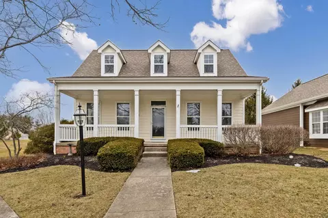 4906 Golf Village Dr, Powell, OH 43065