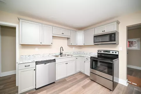 Kitchen - 531 N Main St, Marion, OH 43302 photo 3 of 3