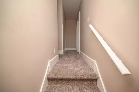 Entry Way - 531 N Main St, Marion, OH 43302 photo 5 of 5
