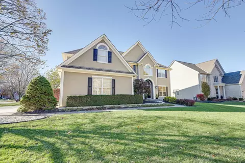 Exterior - 7645 Fulmar Dr, Dublin, OH 43017 photo 2 of 11