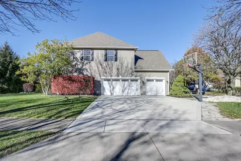 Exterior - 7645 Fulmar Dr, Dublin, OH 43017 photo 10 of 11