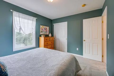 Bedroom - 7645 Fulmar Dr, Dublin, OH 43017 photo 8 of 11