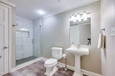 Bath - 7645 Fulmar Dr, Dublin, OH 43017 photo 6 of 6