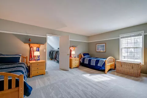 Bedroom - 7645 Fulmar Dr, Dublin, OH 43017 photo 9 of 11