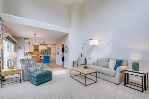 Living - 7645 Fulmar Dr, Dublin, OH 43017 photo 5 of 6