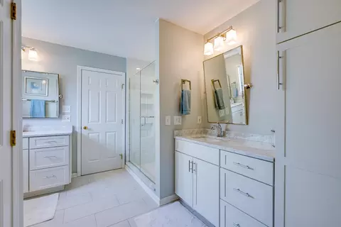 Bath - 7645 Fulmar Dr, Dublin, OH 43017 photo 2 of 6