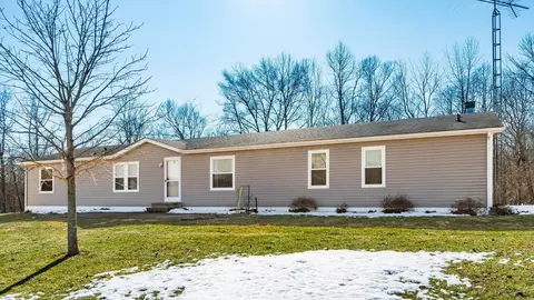 3345 Durant Rd, Zanesville, OH 43701