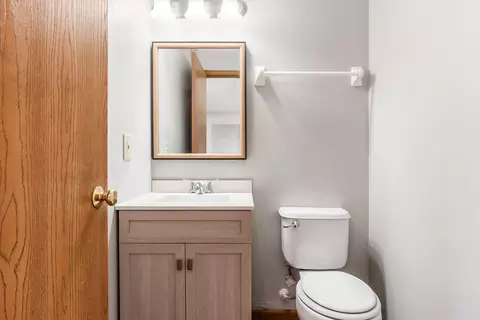 Bath - 9174 Constitution Ave, Orient, OH 43146 photo 1 of 2