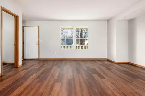 Living - 9174 Constitution Ave, Orient, OH 43146 photo 4 of 10