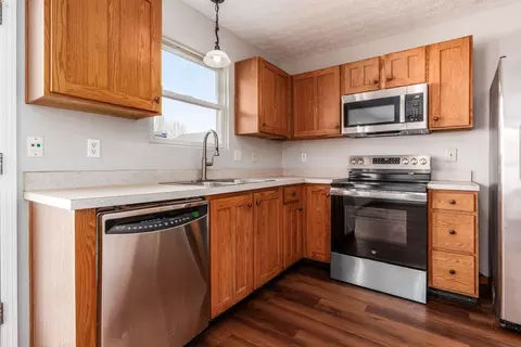 Kitchen - 9174 Constitution Ave, Orient, OH 43146 photo 3 of 4