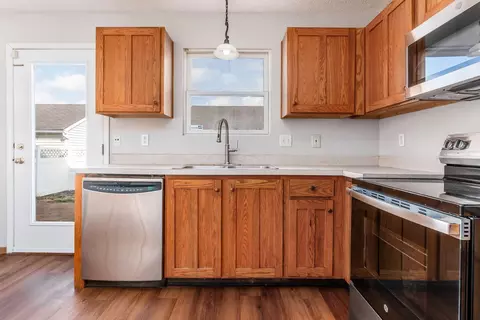 Kitchen - 9174 Constitution Ave, Orient, OH 43146 photo 4 of 4