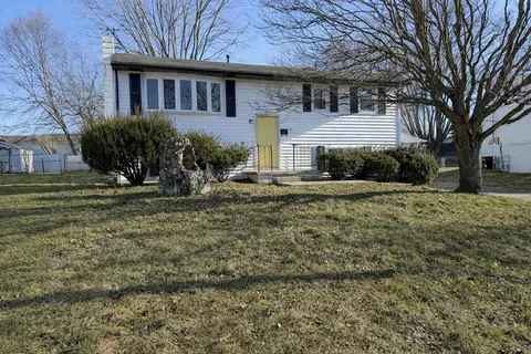 1829 Beacon St, Lancaster, OH 43130