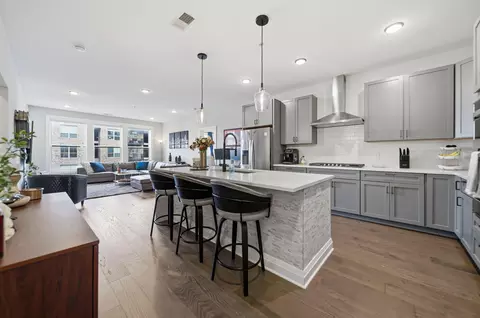 751 N 6th St #205, Columbus, OH 43215