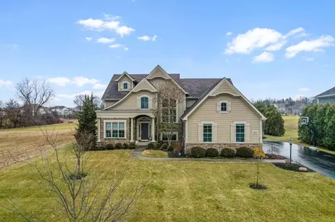 7342 New Albany Links Dr, New Albany, OH 43054