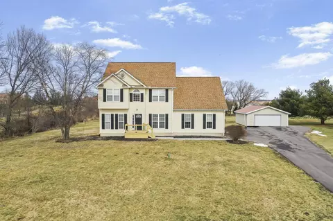 6904 Coonpath Rd NE, Lancaster, OH 43130