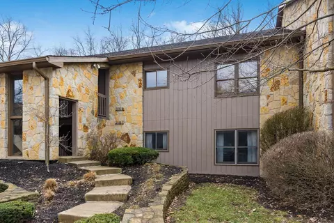 3167 Griggsview Ct, Columbus, OH 43221