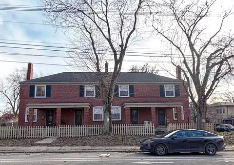 109 E Arcadia Ave, Columbus, OH 43202