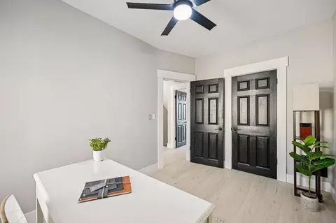 Entry Way - 6 E Blake Ave, Columbus, OH 43202 photo 1 of 1