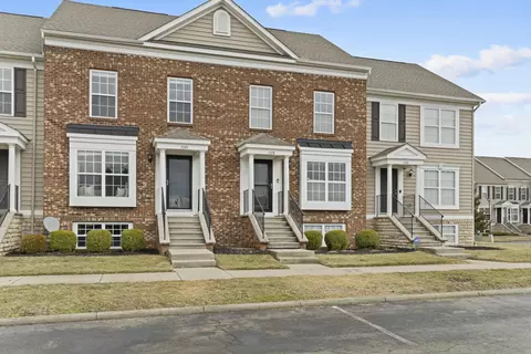5328 Rustic Falls Dr #84, Dublin, OH 43016