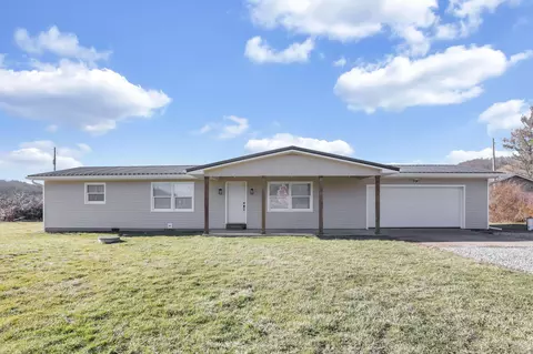 20595 Happy Hollow Rd, Laurelville, OH 43135