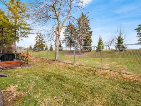 Exterior - 6751 Willow Grove Pl E, Dublin, OH 43017 photo 4 of 5