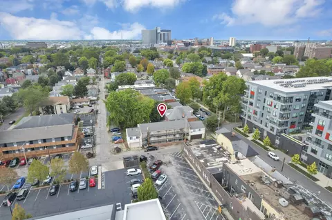 27 W 8th Ave, Columbus, OH 43201