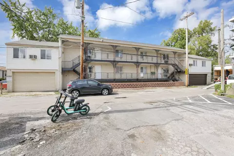 27 W 8th Ave, Columbus, OH 43201