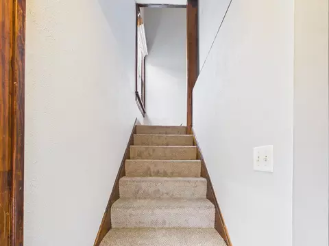 Entry Way - 181 Marks Ave, Lancaster, OH 43130 photo 5 of 6