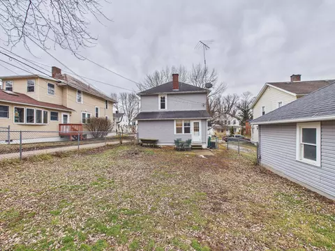 Exterior - 181 Marks Ave, Lancaster, OH 43130 photo 3 of 9