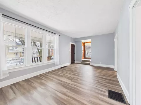 Living - 181 Marks Ave, Lancaster, OH 43130 photo 2 of 4