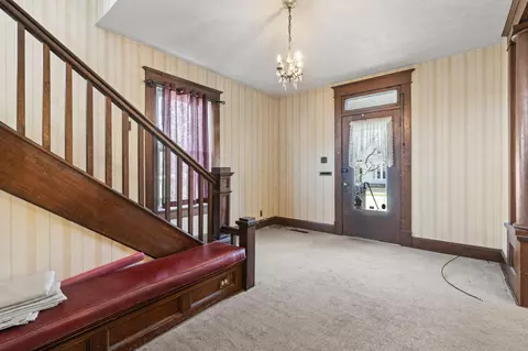 321 S Pickaway St, Circleville, OH 43113 photo 8