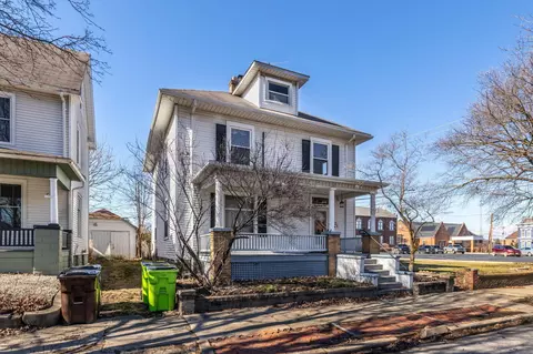 321 S Pickaway St, Circleville, OH 43113 photo 3