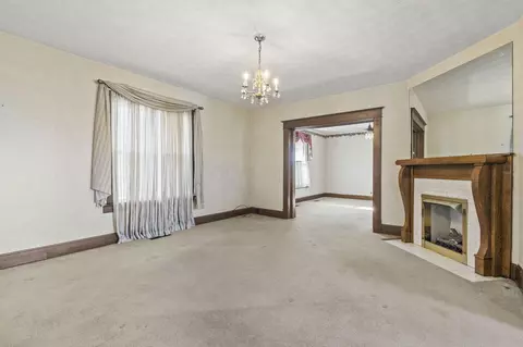 321 S Pickaway St, Circleville, OH 43113 photo 9