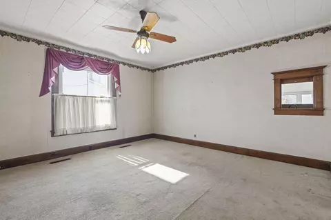 321 S Pickaway St, Circleville, OH 43113 photo 13