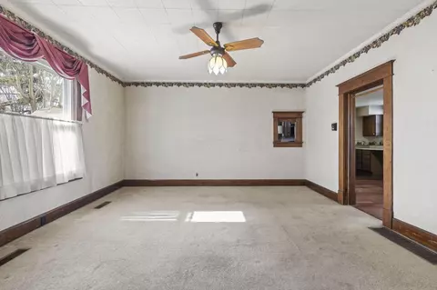321 S Pickaway St, Circleville, OH 43113 photo 12