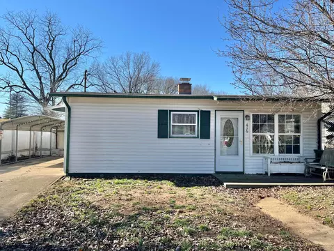 Exterior - 416 Stella Ave, Circleville, OH 43113 photo 1 of 9